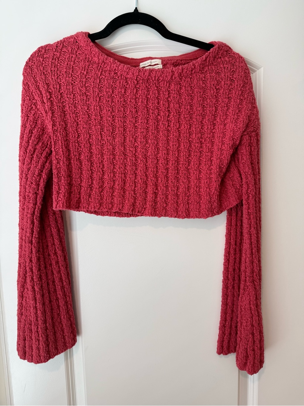 Cropped Ribbed Knit Long-Sleeve Top in Raspberry